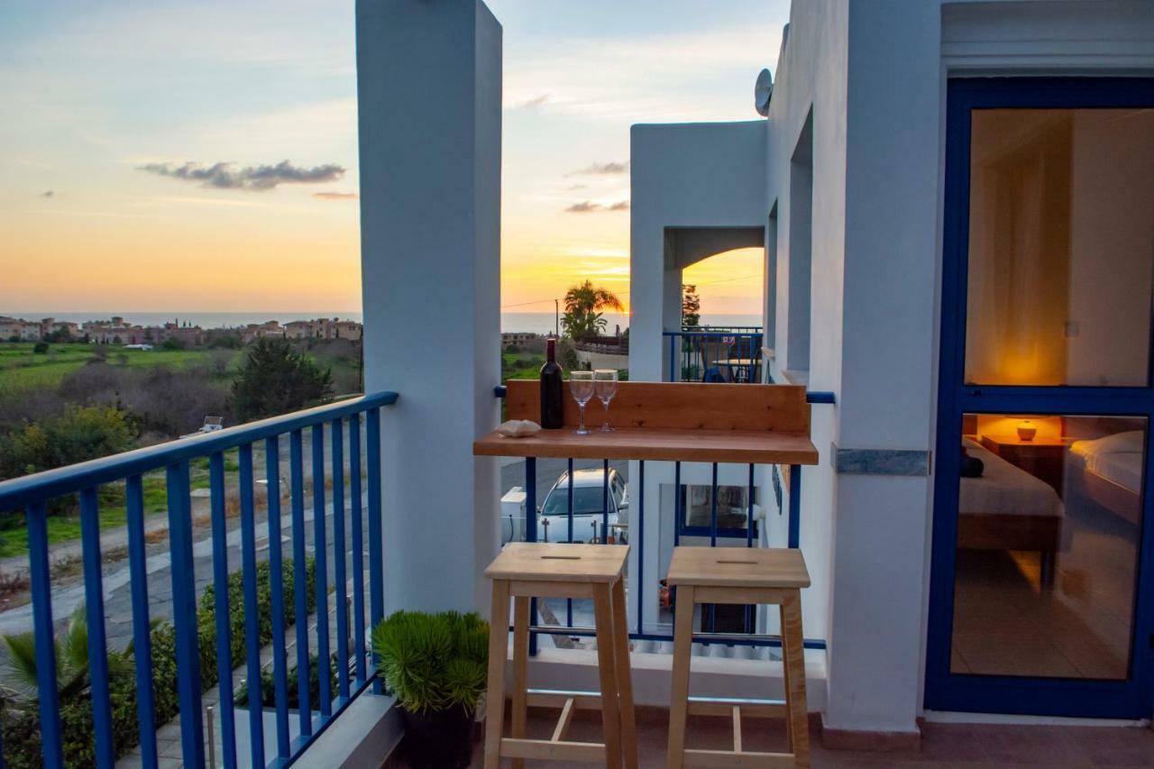 Ron'S Pergola Apartment Pafos Dış mekan fotoğraf